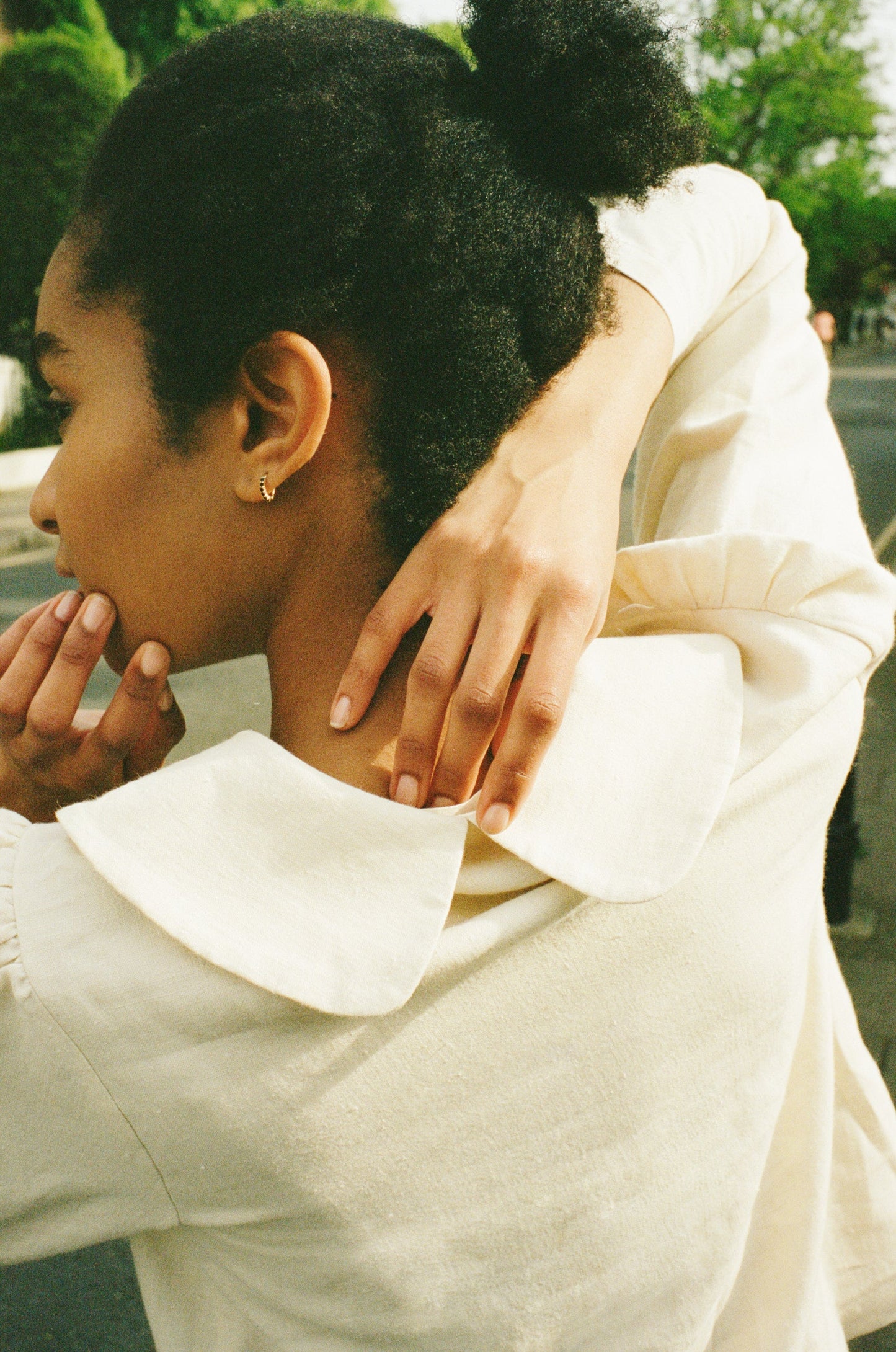 Má + Lin Claudine Long Sleeve Linen Blouse in Natural