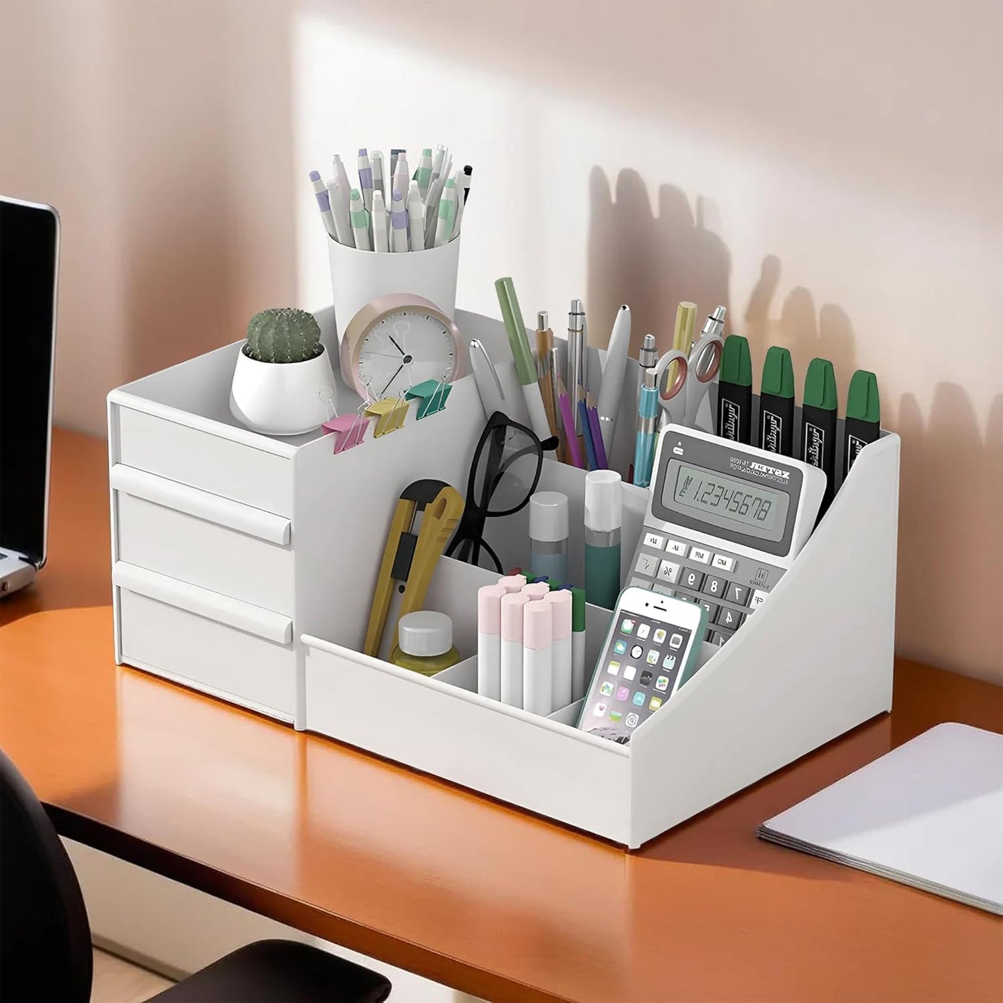 Organizador de escritorio blanco con 8 compartimentos y cajones para estudiantes