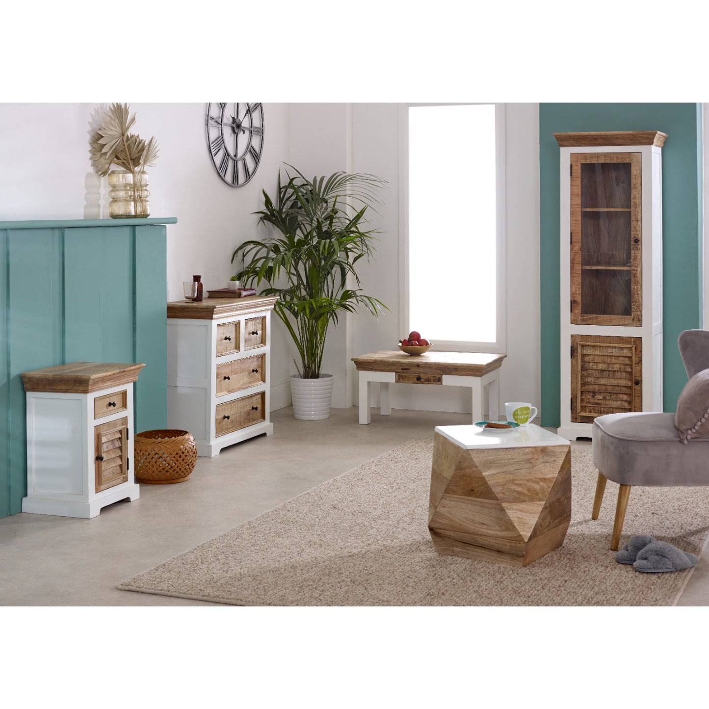 Bianco Solid Mango Wood White Bedside Cabinet with 1 Drawer & 1 Door
