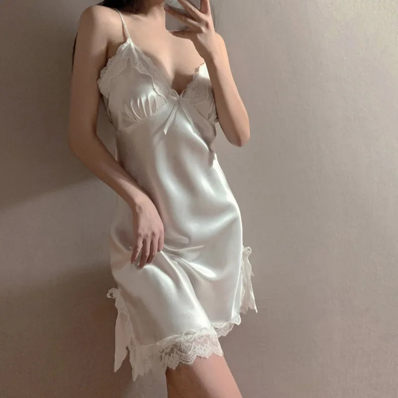 Women's Lace V-Neck Nightdress - Sleeveless Sleepwear