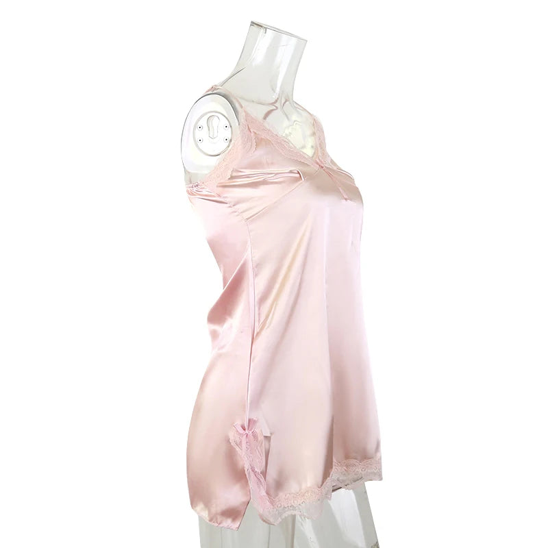 Women's Lace V-Neck Nightdress - Sleeveless Sleepwear