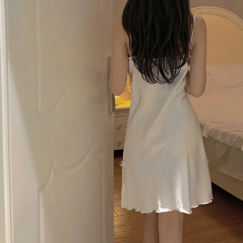 Women's Lace V-Neck Nightdress - Sleeveless Sleepwear