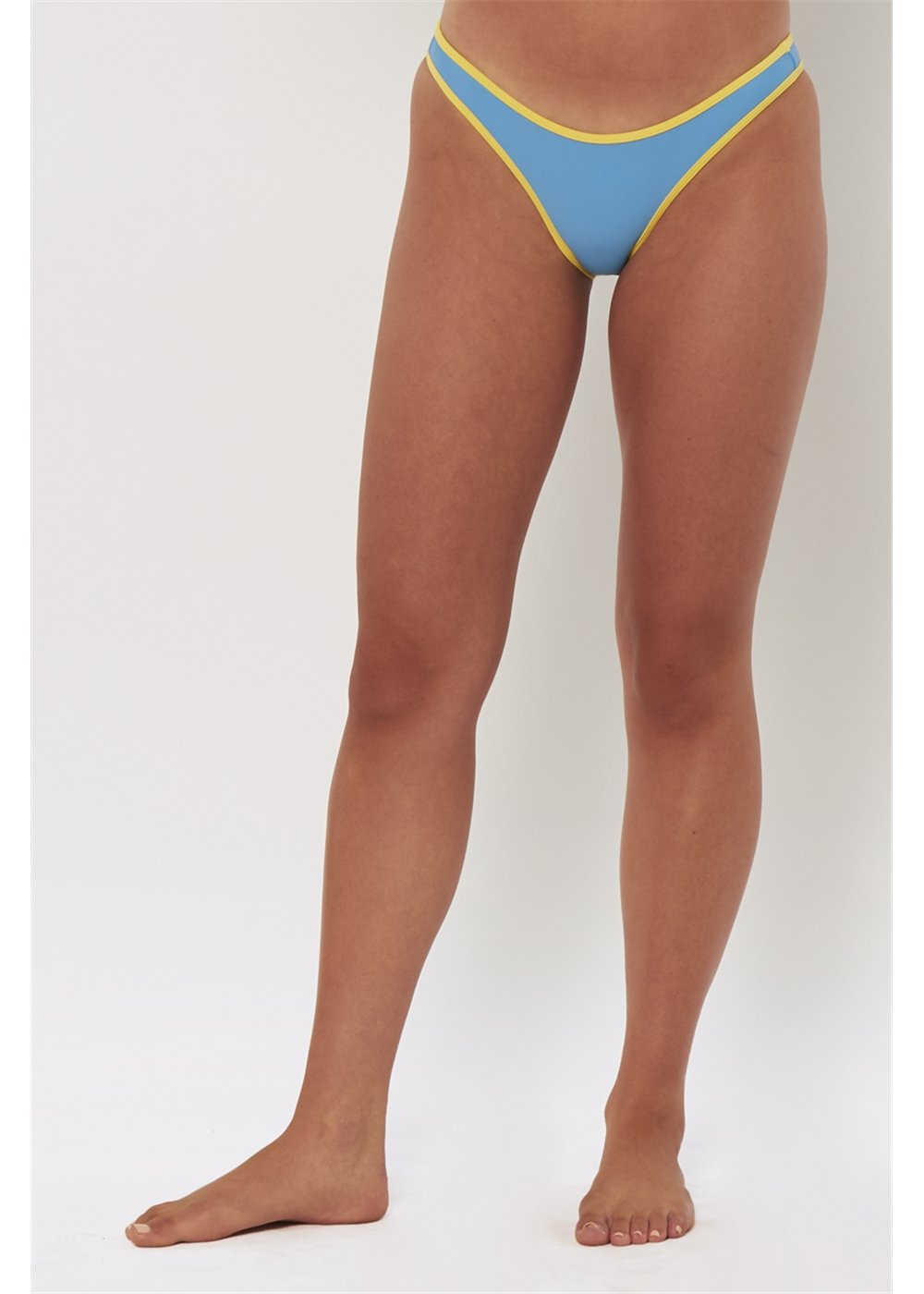 Sisstrevolution Solid Sulu Skimpy Swim Bottom