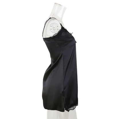 Women's Lace V-Neck Nightdress - Sleeveless Sleepwear - Bascora