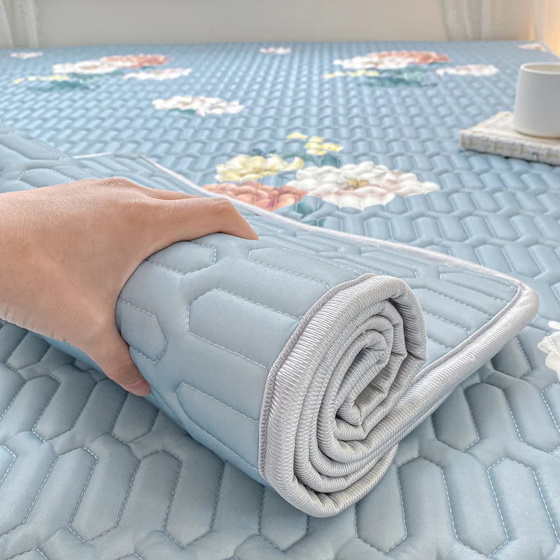 Tapis rafraîchissant d'été pour lit - Imprimé floral bleu