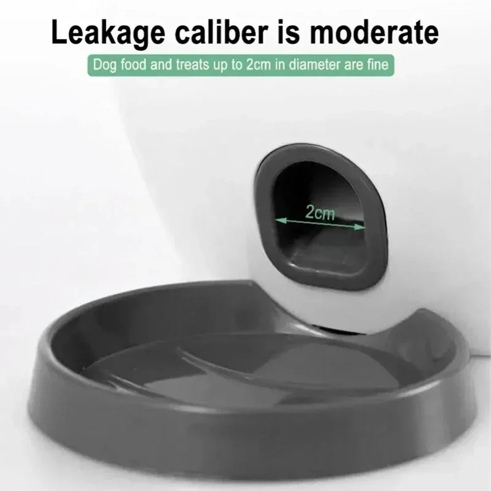 Interactive Pet Feeder - Smart Throwing Cat Toy
