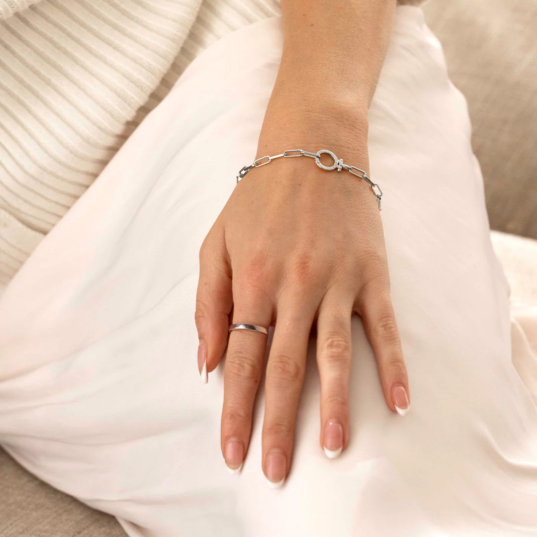 Savaé Design Paperclip Chain Bracelet