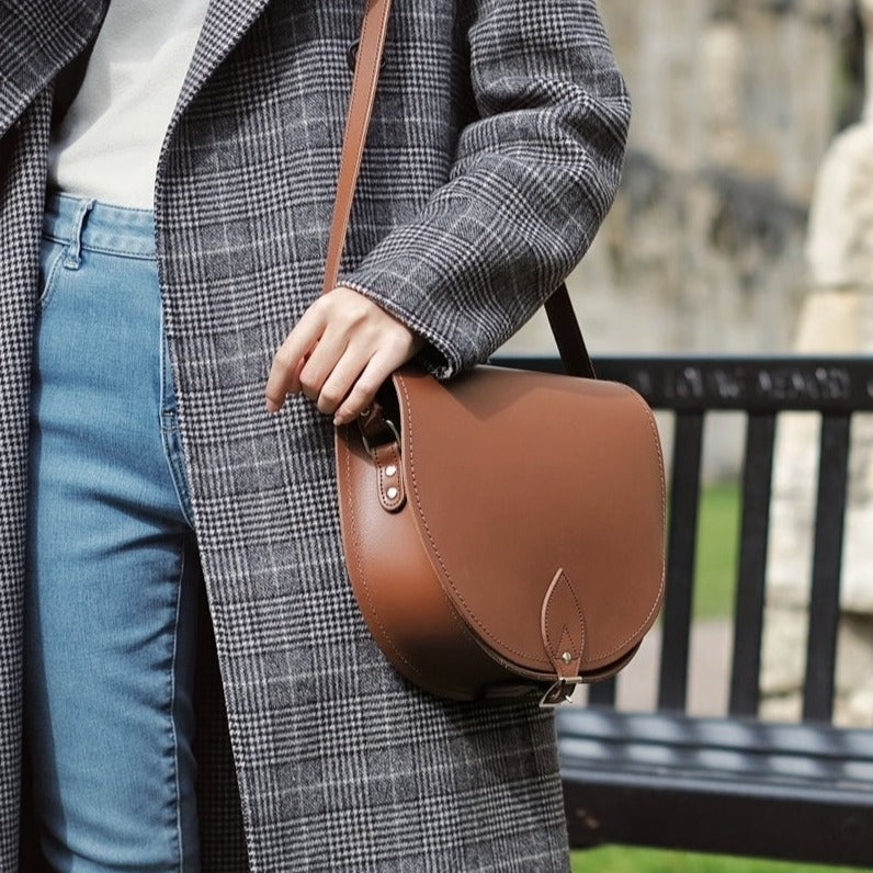 Handmade Leather Saddle Bag – Chestnut