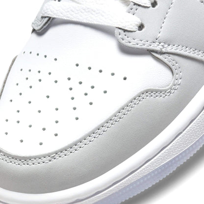 Air Jordan 1 Mid Wmns 'White Wolf Grey' - Bascora