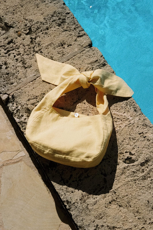 The Ella Linen Shoulder Bag in yellow
