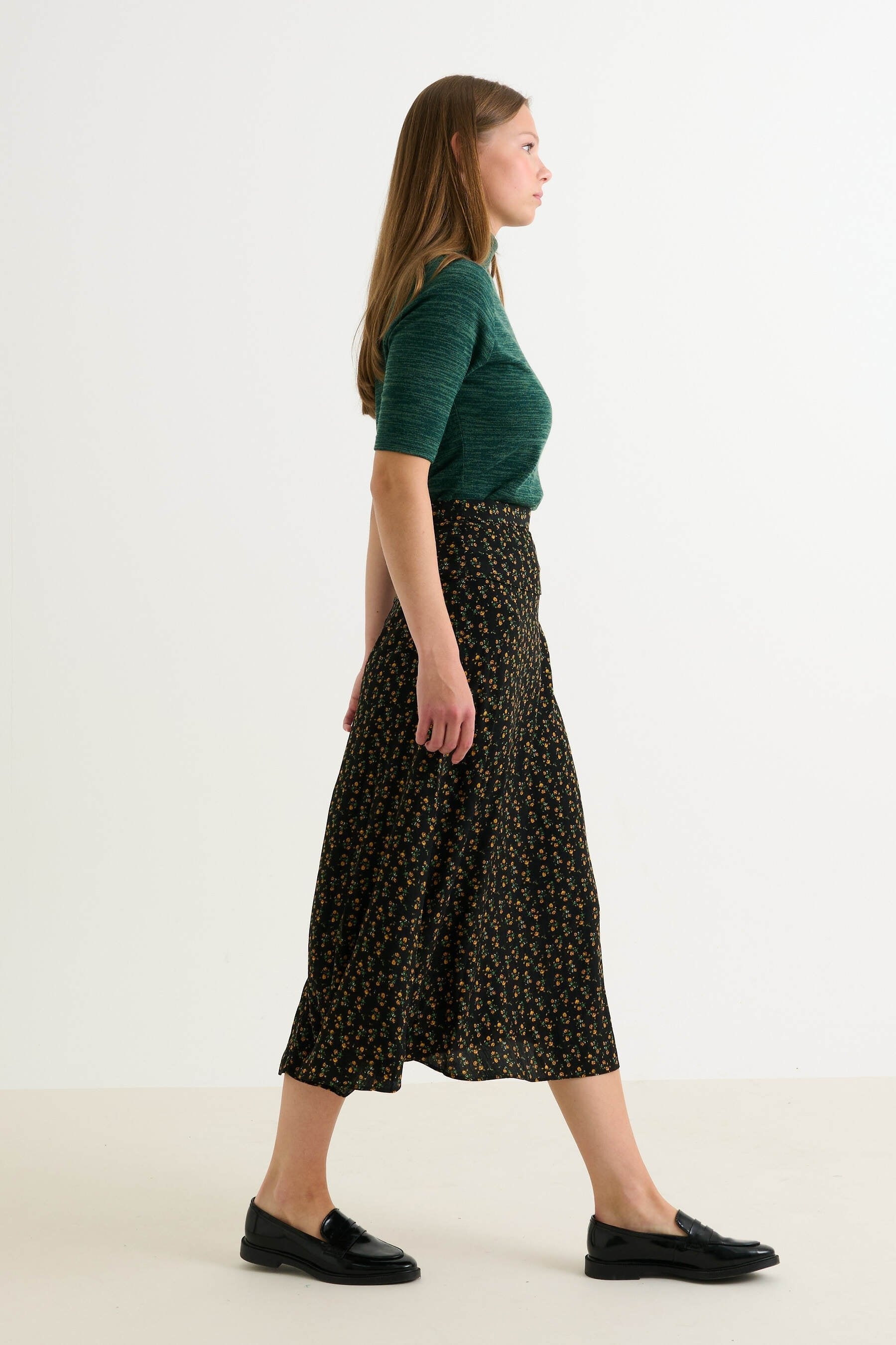 Barney Floral 13 Printed Midi Skirt - Bascora