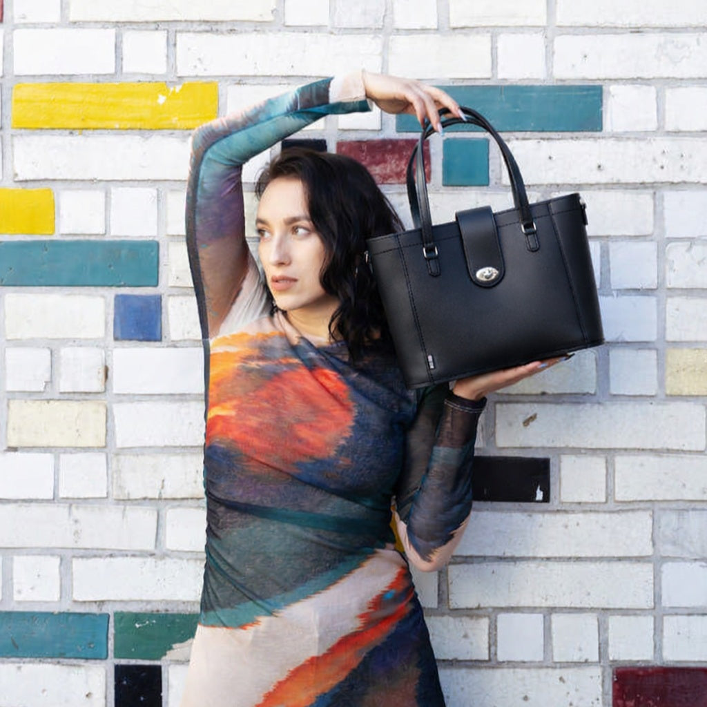 Leather Mini Twist Lock Shopper Bag – Black