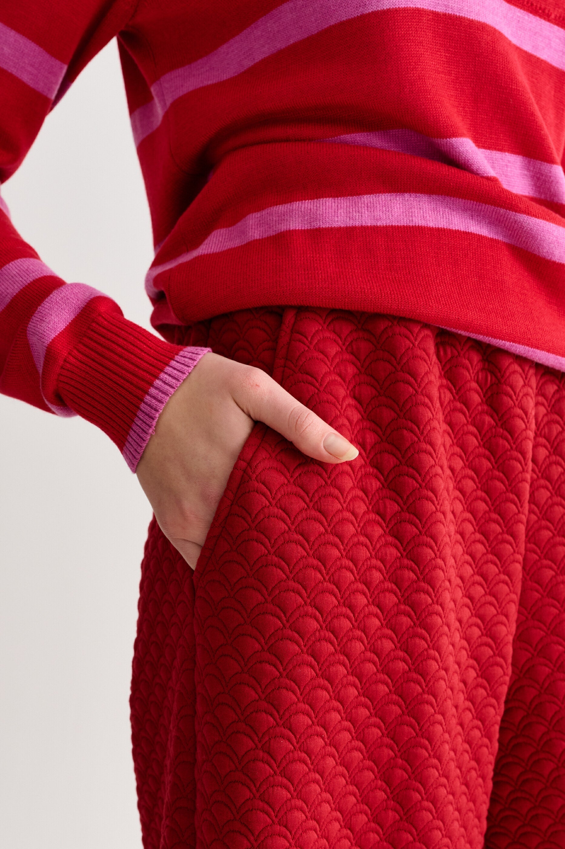 Flory Scallop Quilt Wide Leg Trouser - Wine Red - Bascora