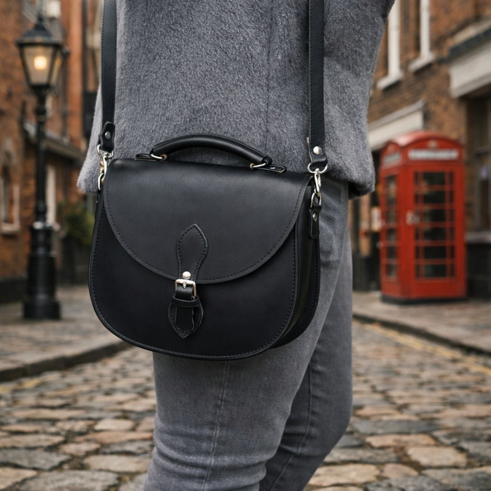 Handmade Tannery Leather Saddle Bag - Black - Bascora