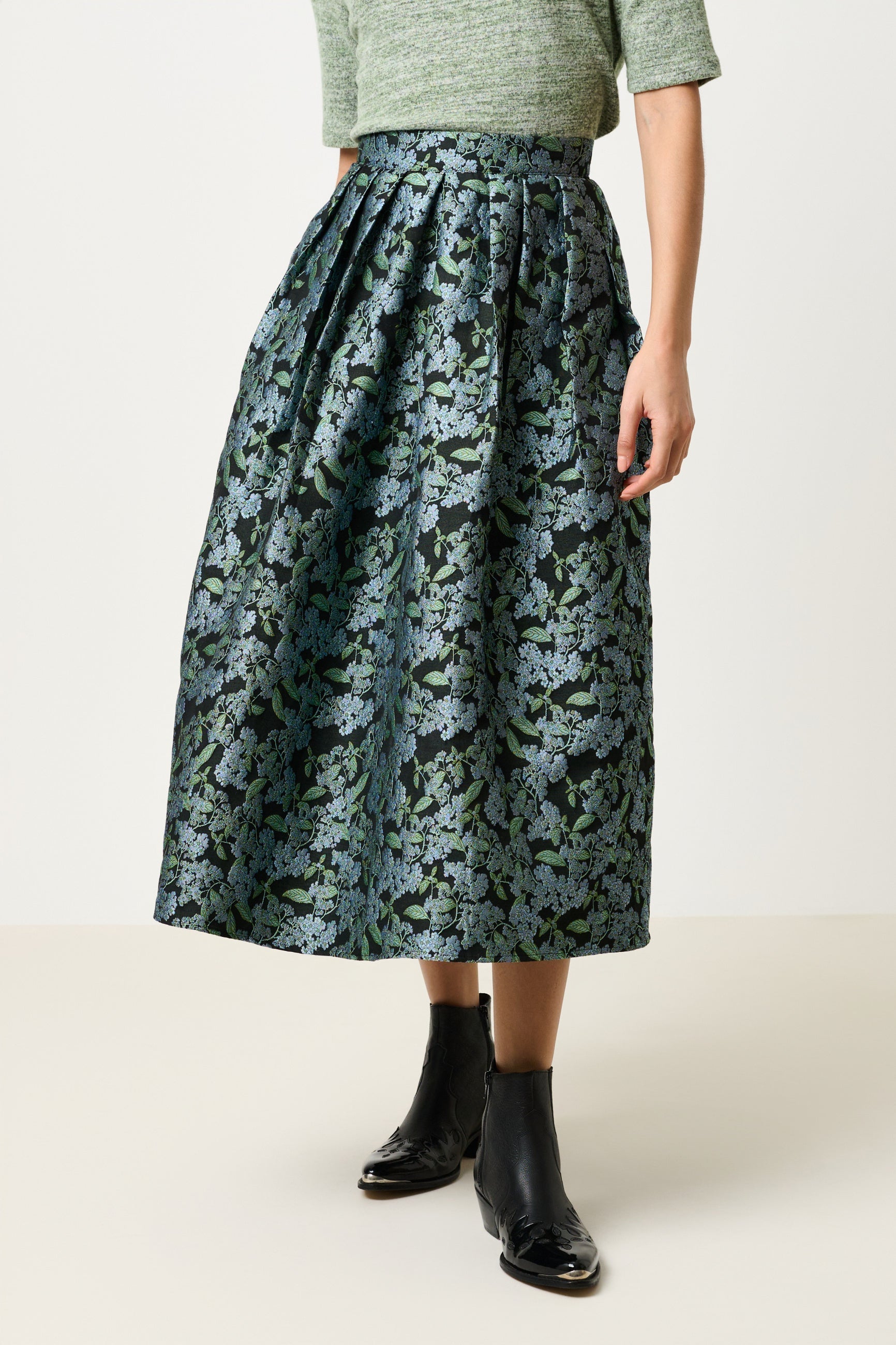Pasadena Blossom Jacquard Midi Skirt - Black - Bascora