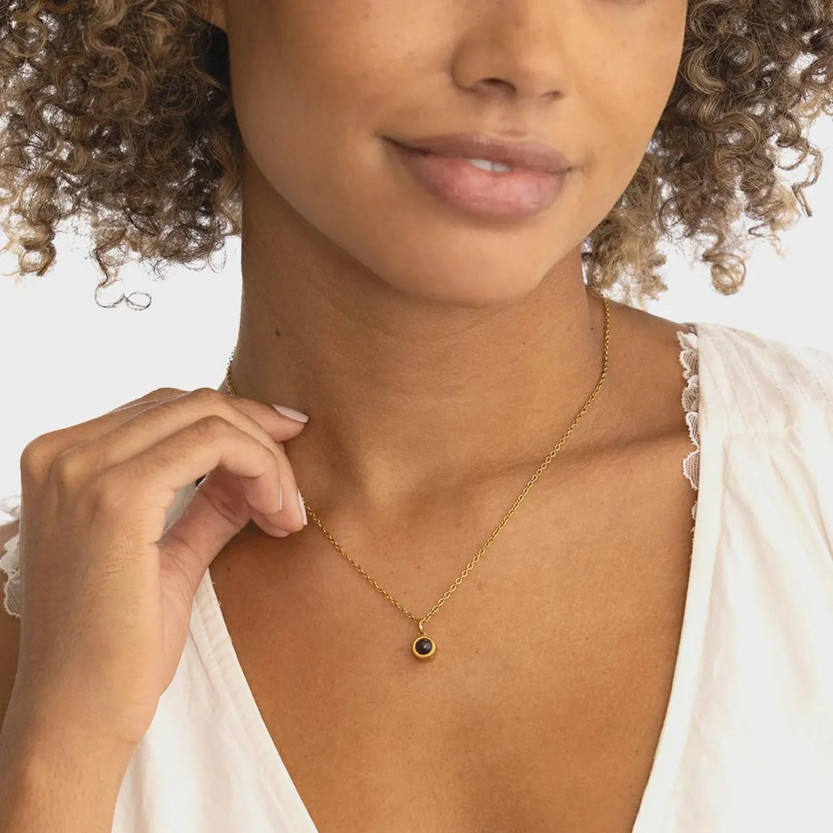 Savaé Design Secret Photo Locket Necklace