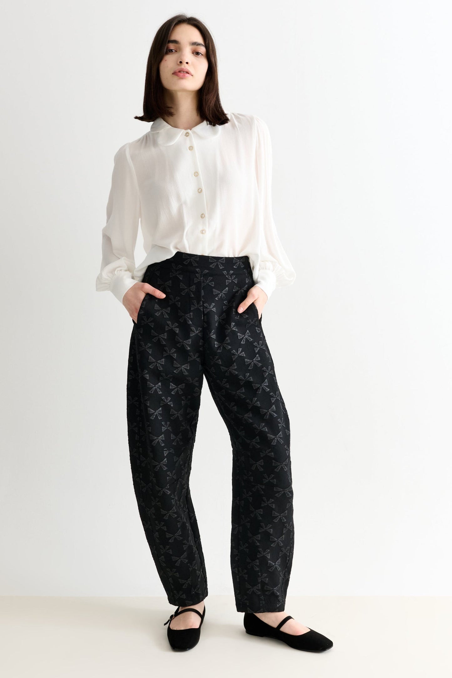 Sutton Black Bow Jacquard Barrel Trousers - Bascora