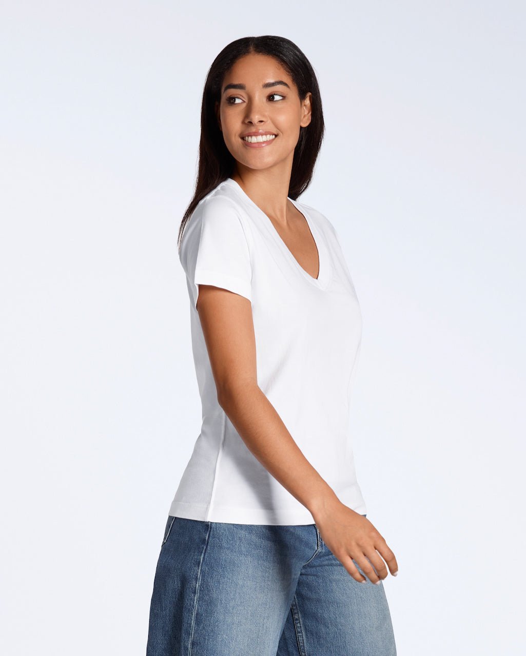 The V-Neck Tee – Organic Cotton - Bascora