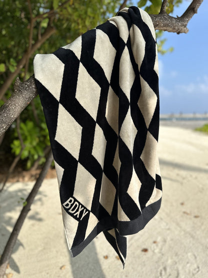 The Wrap Towel – Mirrorzag Black - Bascora