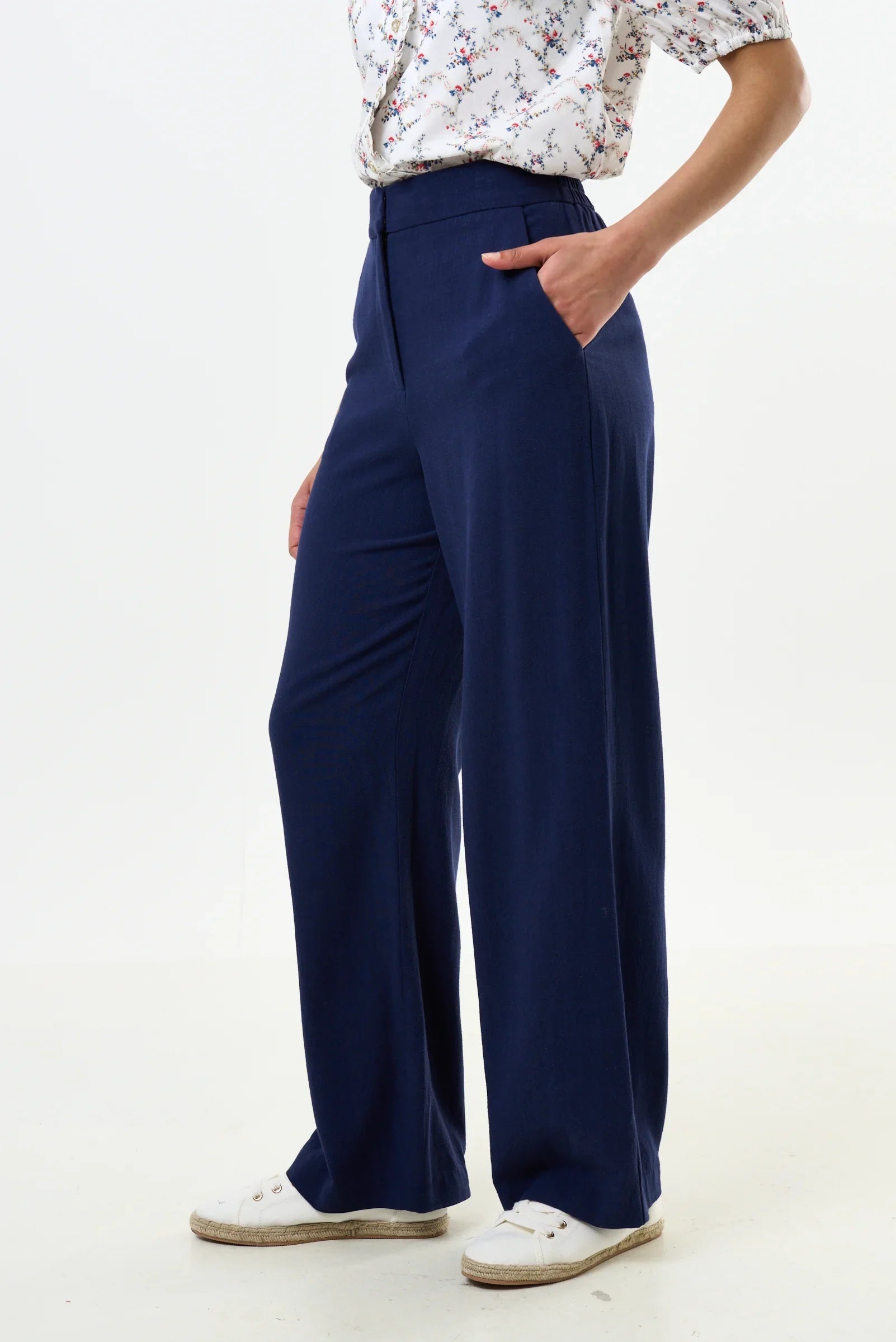 Tilde Linen Mix Straight Leg Trousers - Navy - Bascora