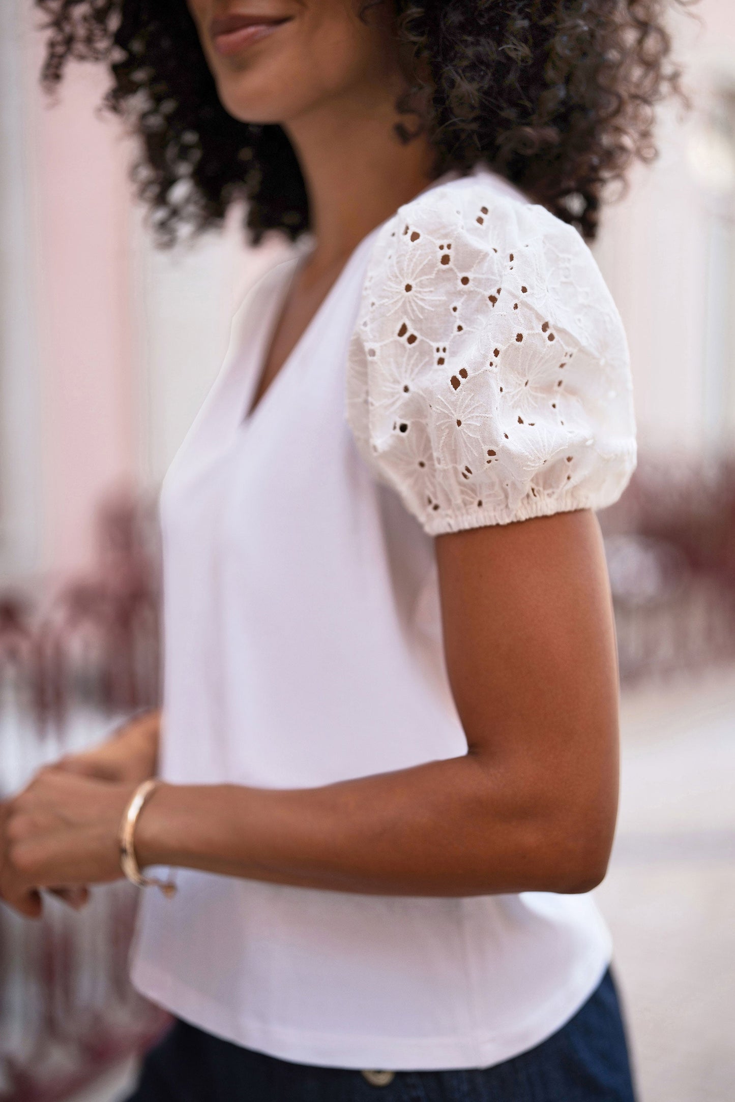 White Cotton Jersey T-Shirt With Lace Sleeves - Bascora