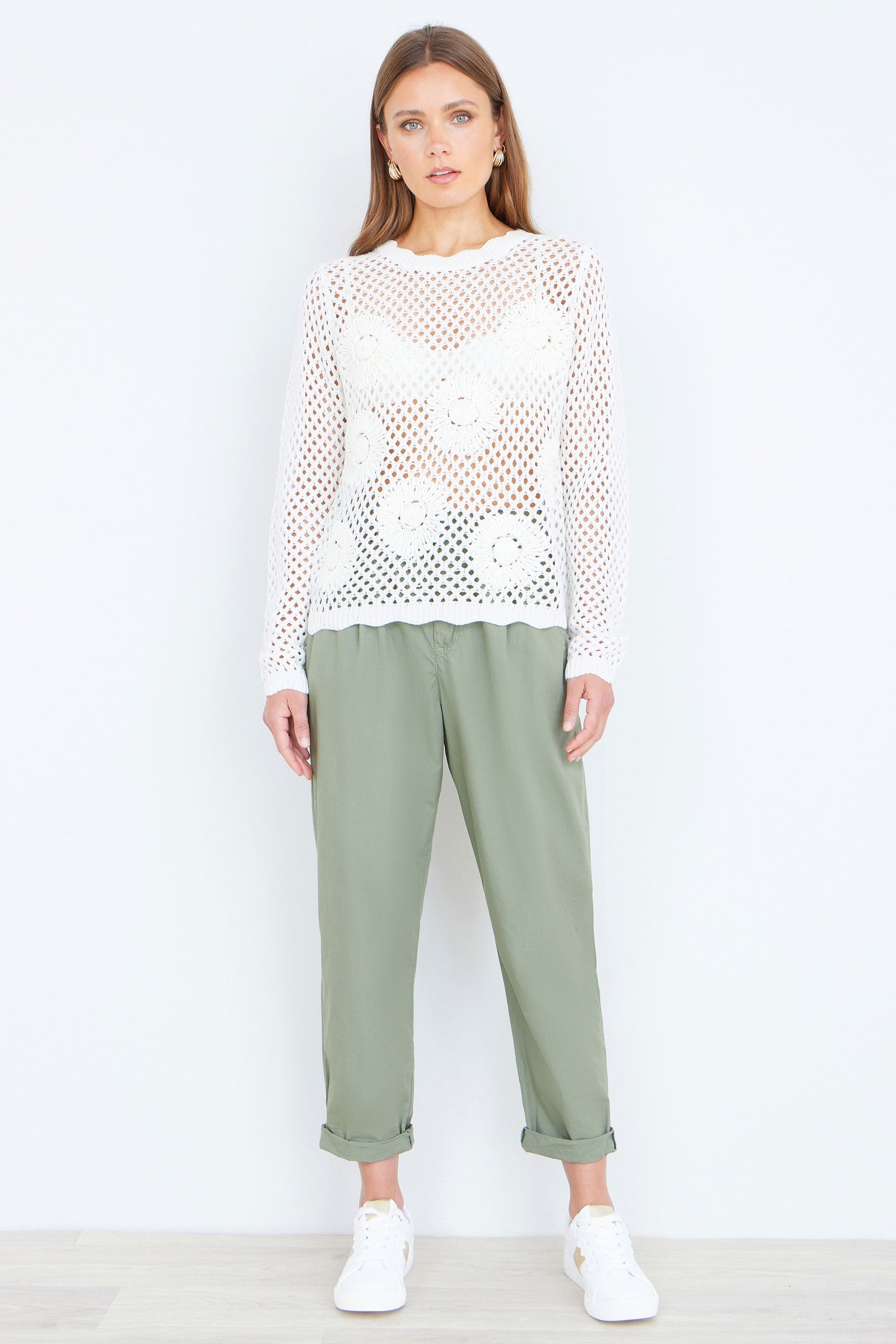 White Flower Crochet Jumper - Bascora